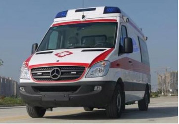 漠河市救护车租赁